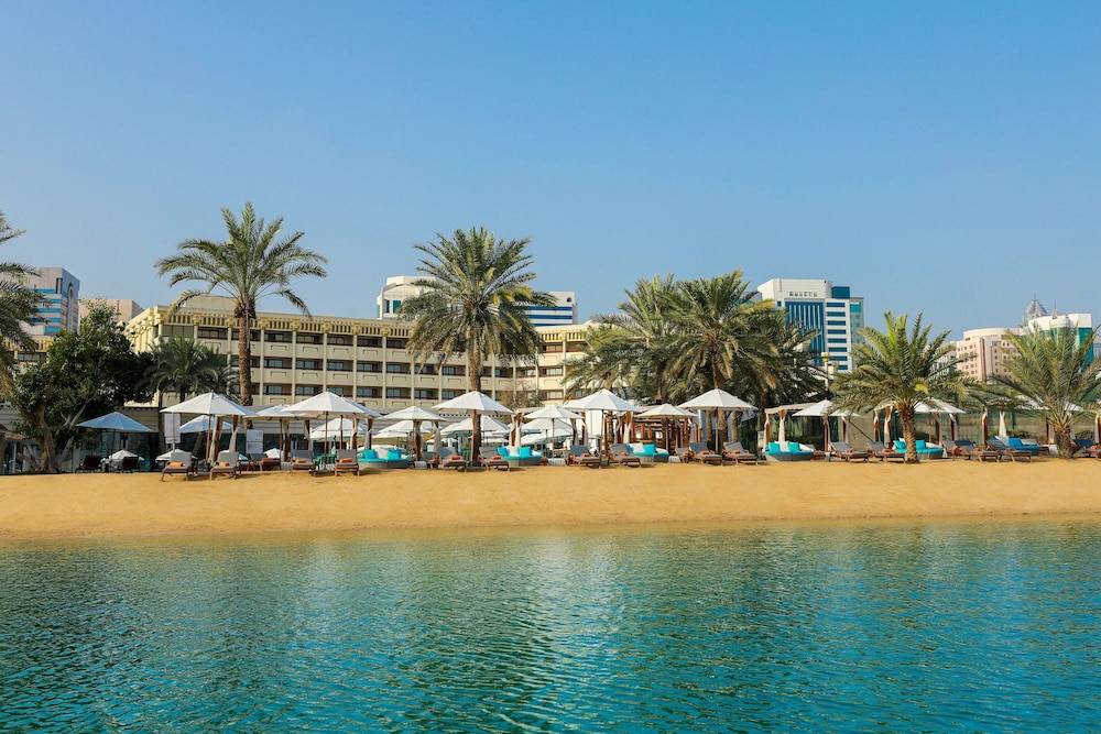 Le Meridien Abu Dhabi Resort 1