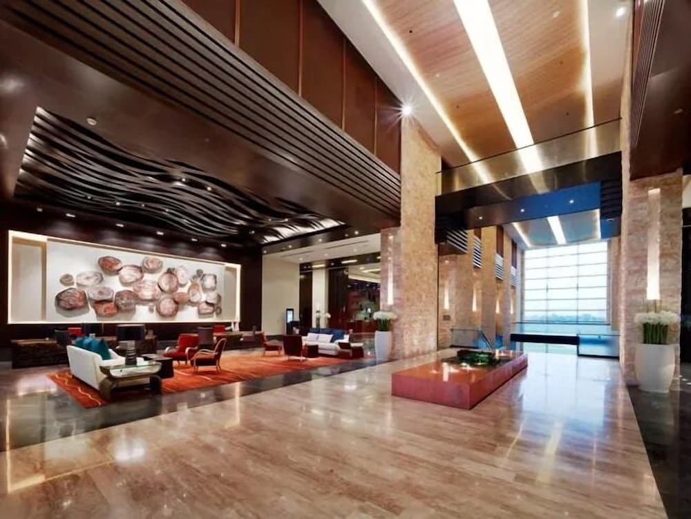 VOGO Abu Dhabi Golf Resort & Spa 2