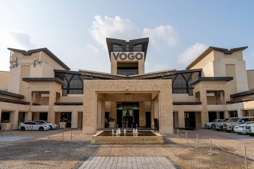 VOGO Abu Dhabi Golf Resort & Spa 1