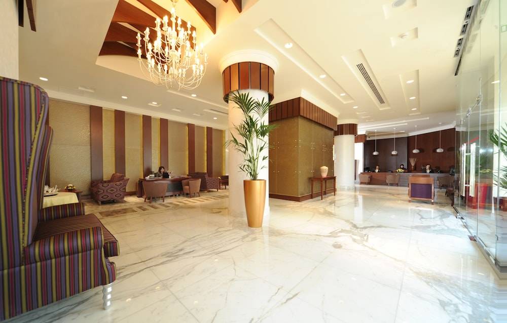 City Seasons Al Hamra Hotel 2