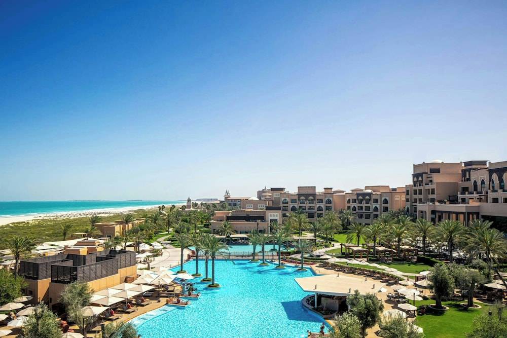 Saadiyat Rotana Resort and Villas 1