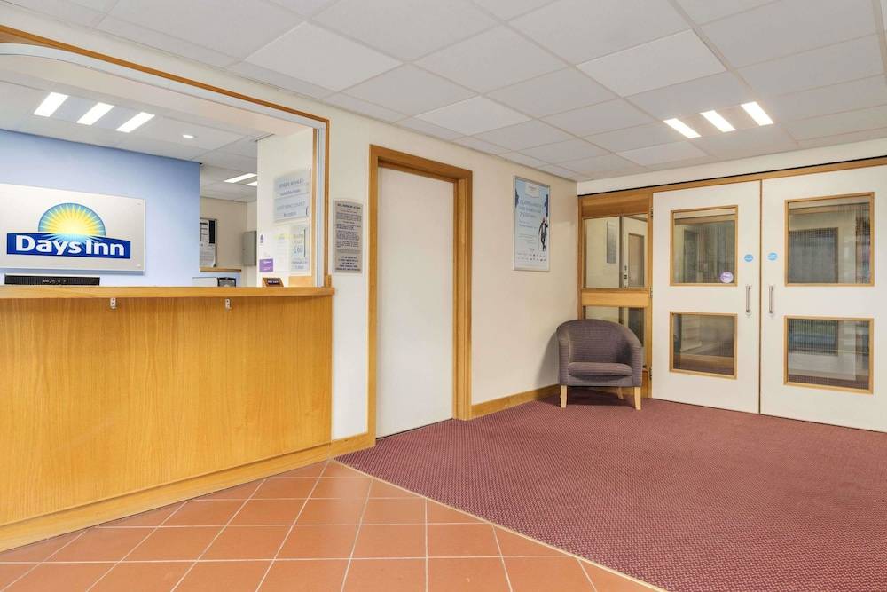 Days Inn by Wyndham Winchester M3 2