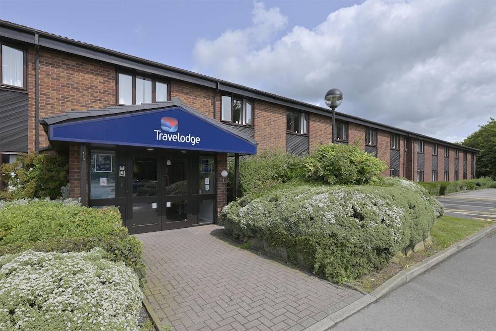 Travelodge York Tadcaster 1