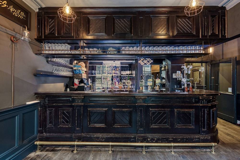 Guy Fawkes Inn 2