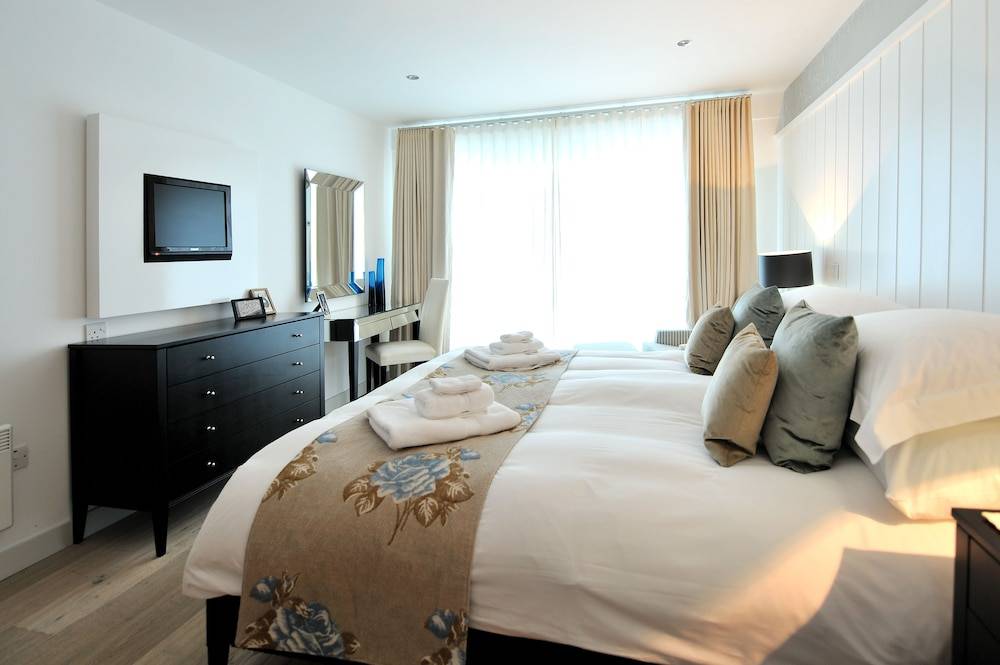 St Moritz Hotel and Cowshed Spa 2