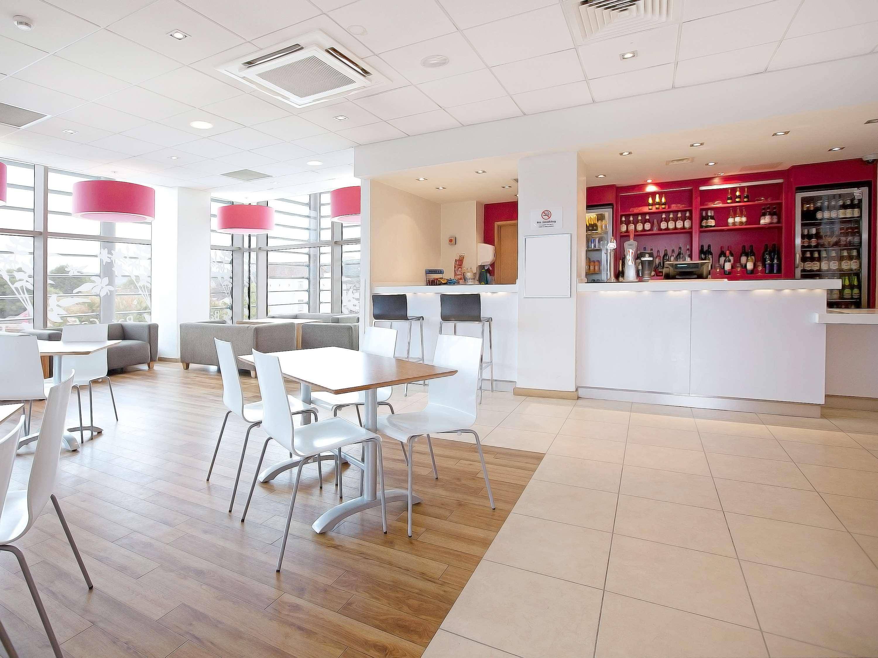 Travelodge Gloucester 1