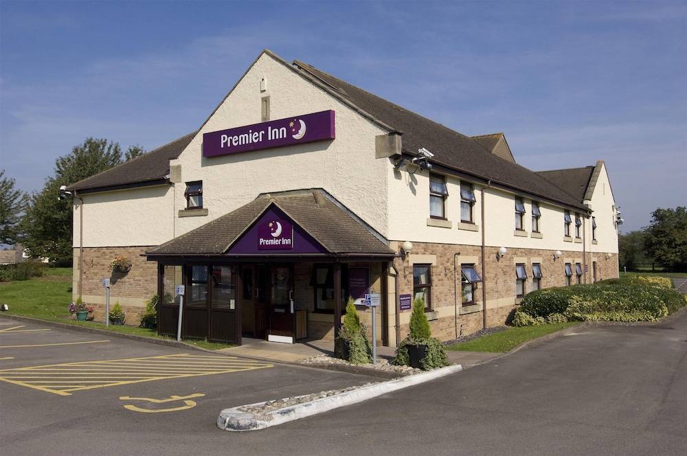 Premier Inn Gloucester - Little Witcombe 1