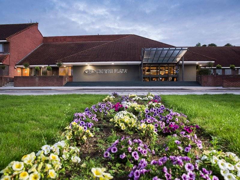 Crowne Plaza BASINGSTOKE by IHG 1
