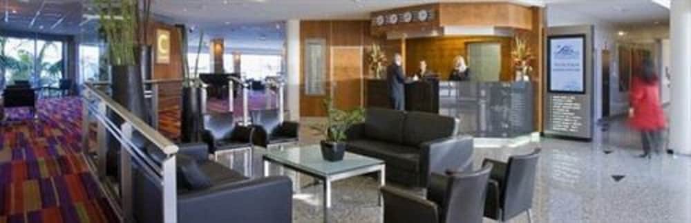 Lakes Hotel 2