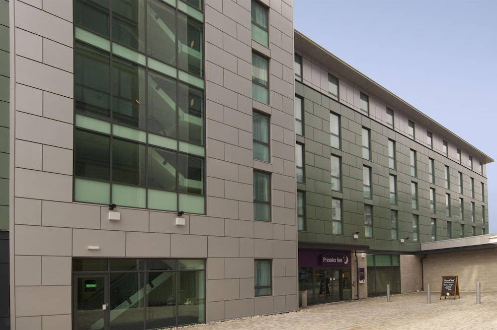 Premier Inn Barnsley Central M1 J37 1