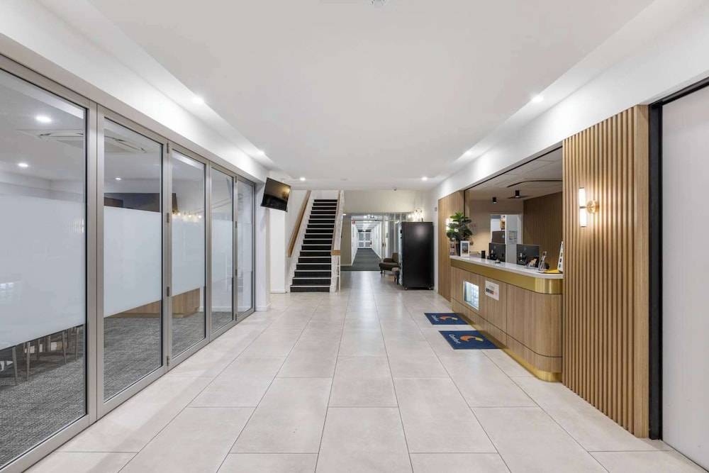 Comfort Inn Regal Park 2