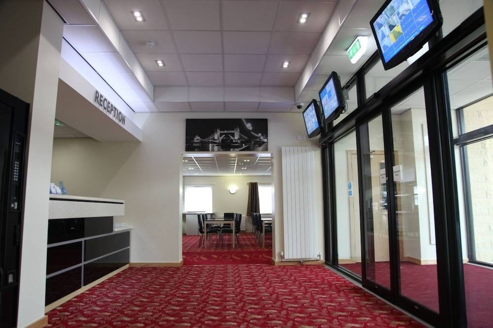 Cambridge Hotel 2