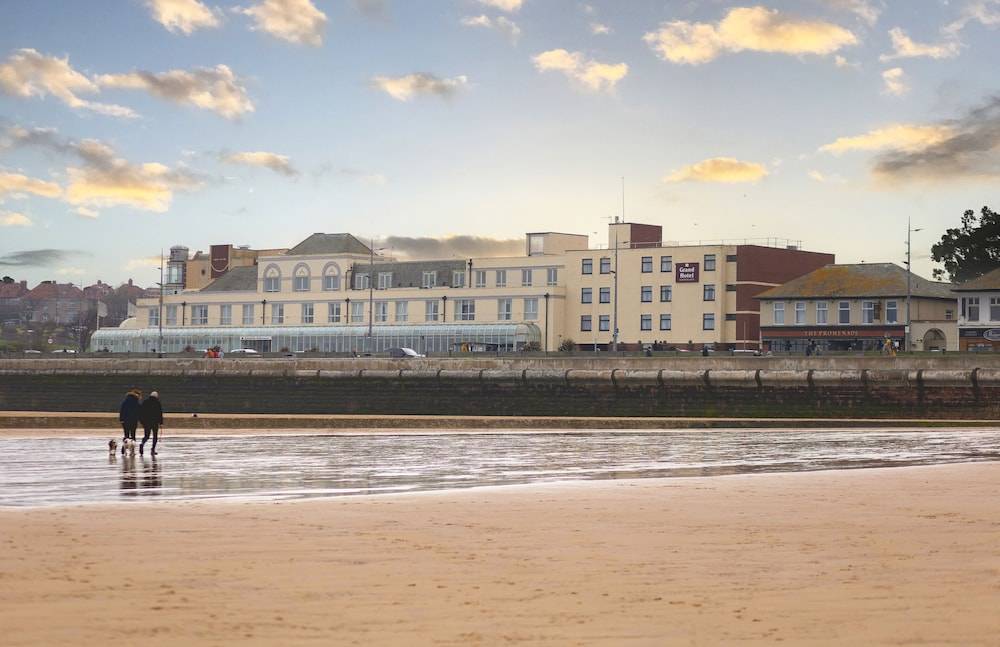 Grand Hotel Sunderland 1