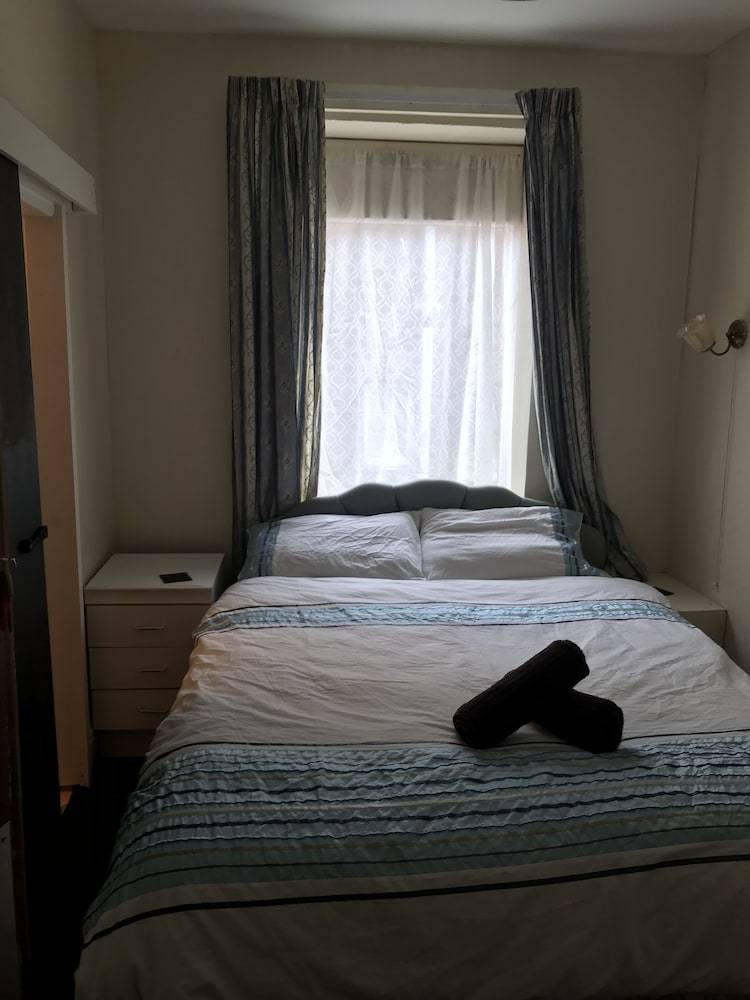 The Merlin Hotel 2