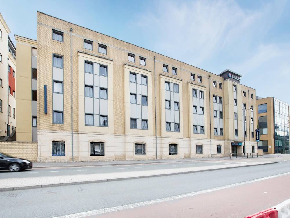Travelodge Bristol Central 1