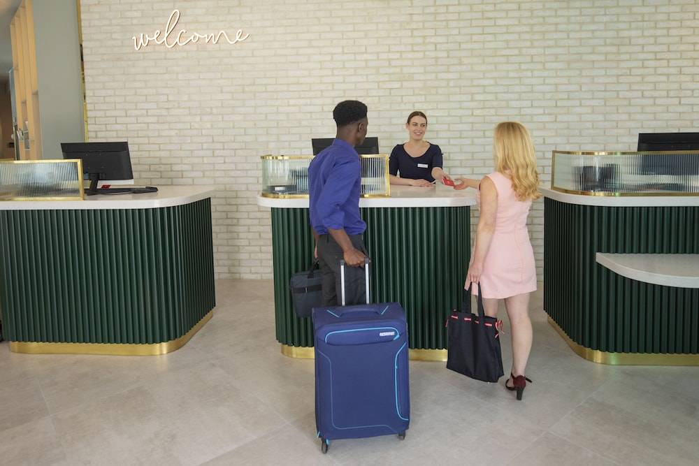 Leonardo Hotel Bristol City 2