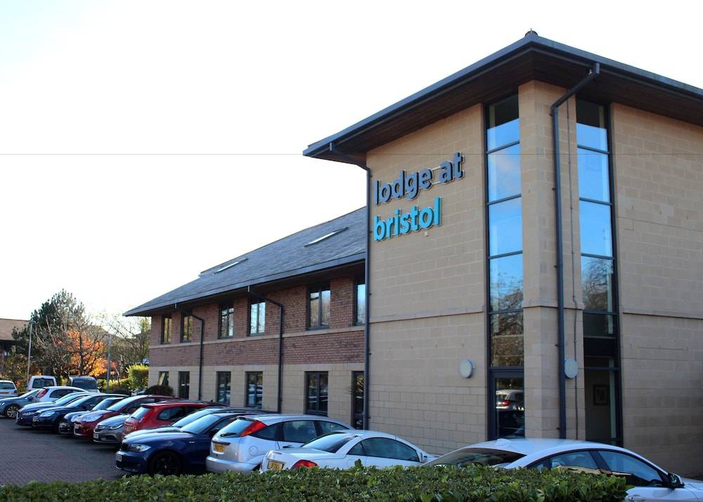 Lodge at Bristol 1