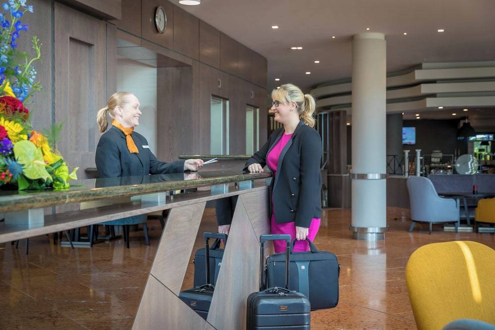 Maldron Hotel Belfast International Airport 2