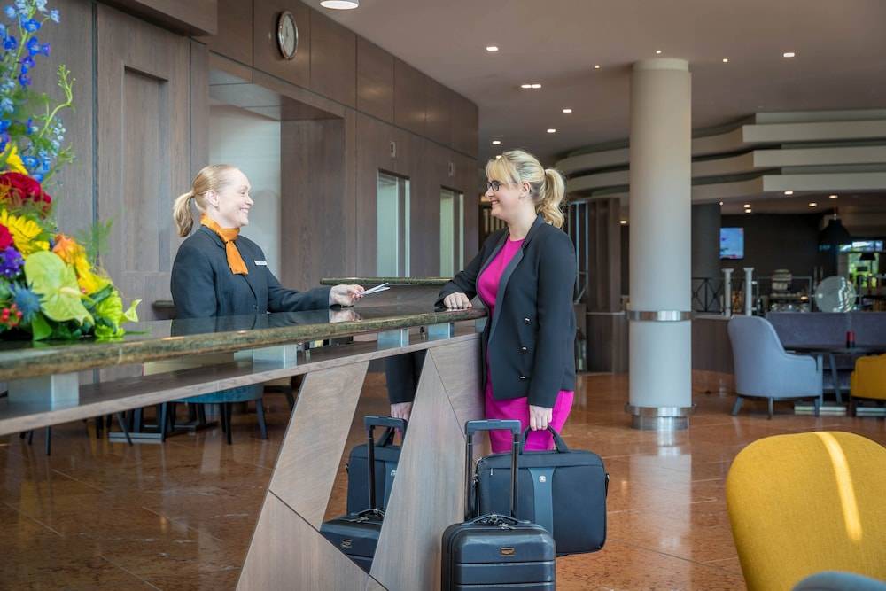 Maldron Hotel Belfast International Airport 2