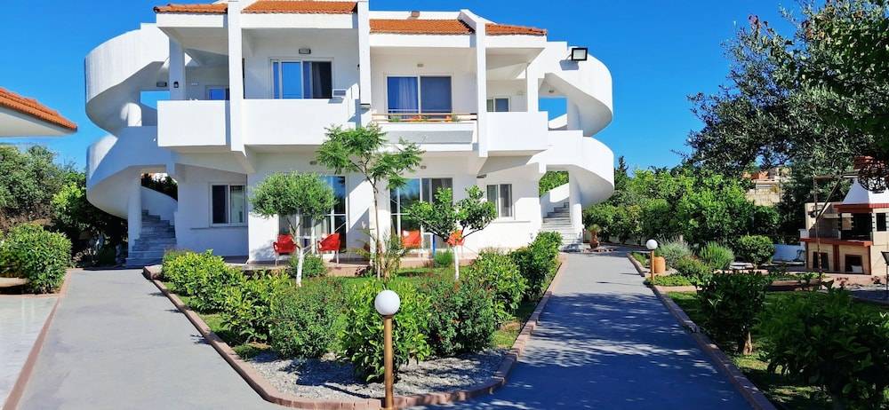 Villa Maroula 1