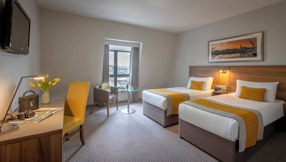 Maldron Hotel Derry 1