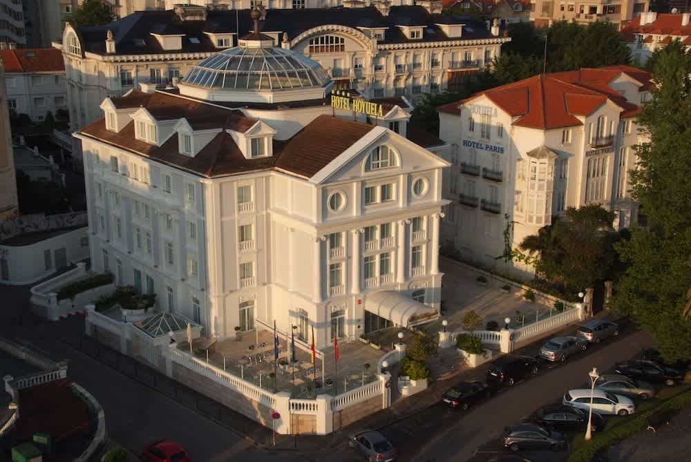 Hotel Hoyuela 1
