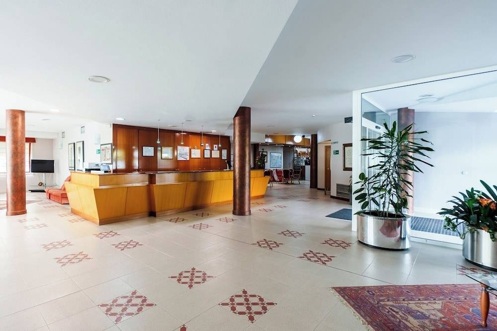 Hotel Rey Arturo Burgos 2