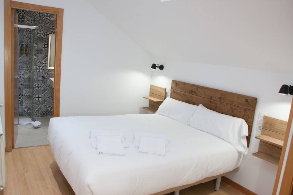 Hostal Cuéntame Evolución Auto Check in 1