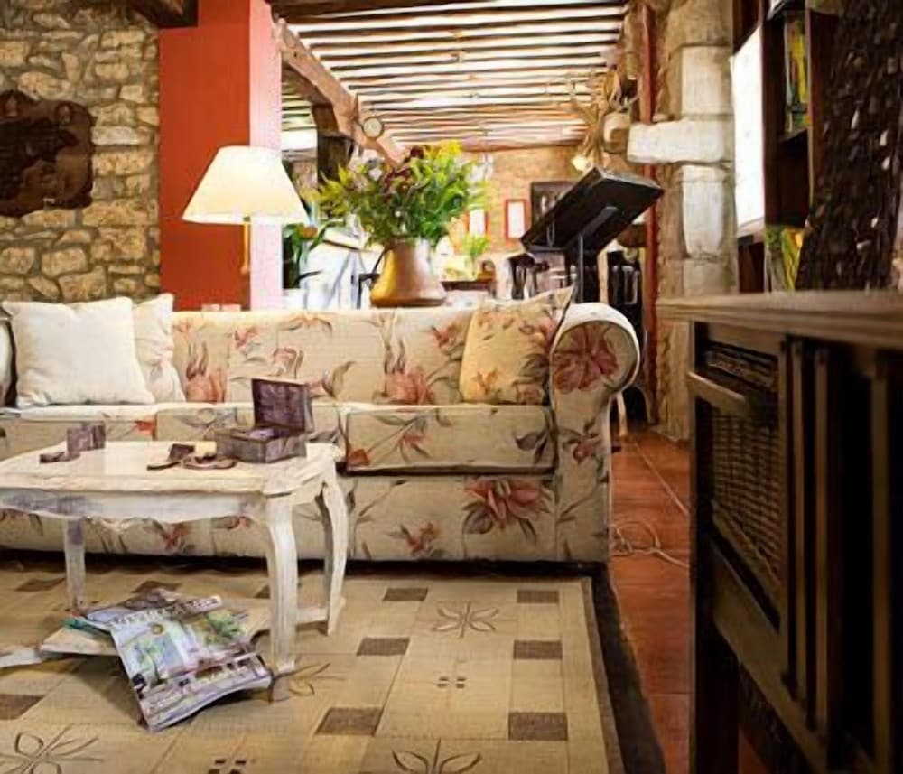 Posada Santa Ana 2