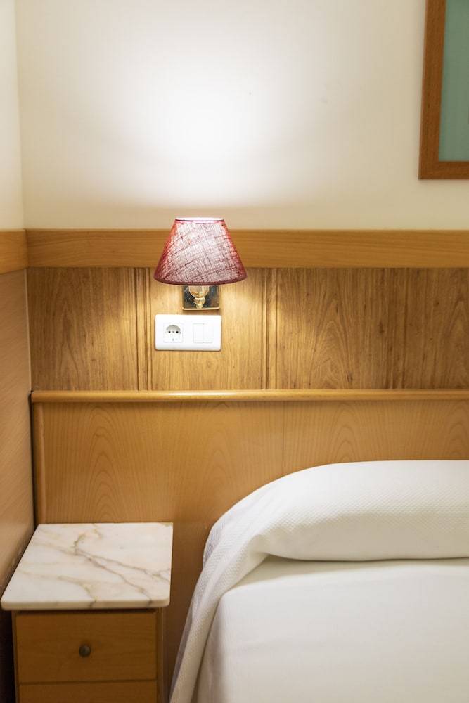 Hotel Ría de Suances 1
