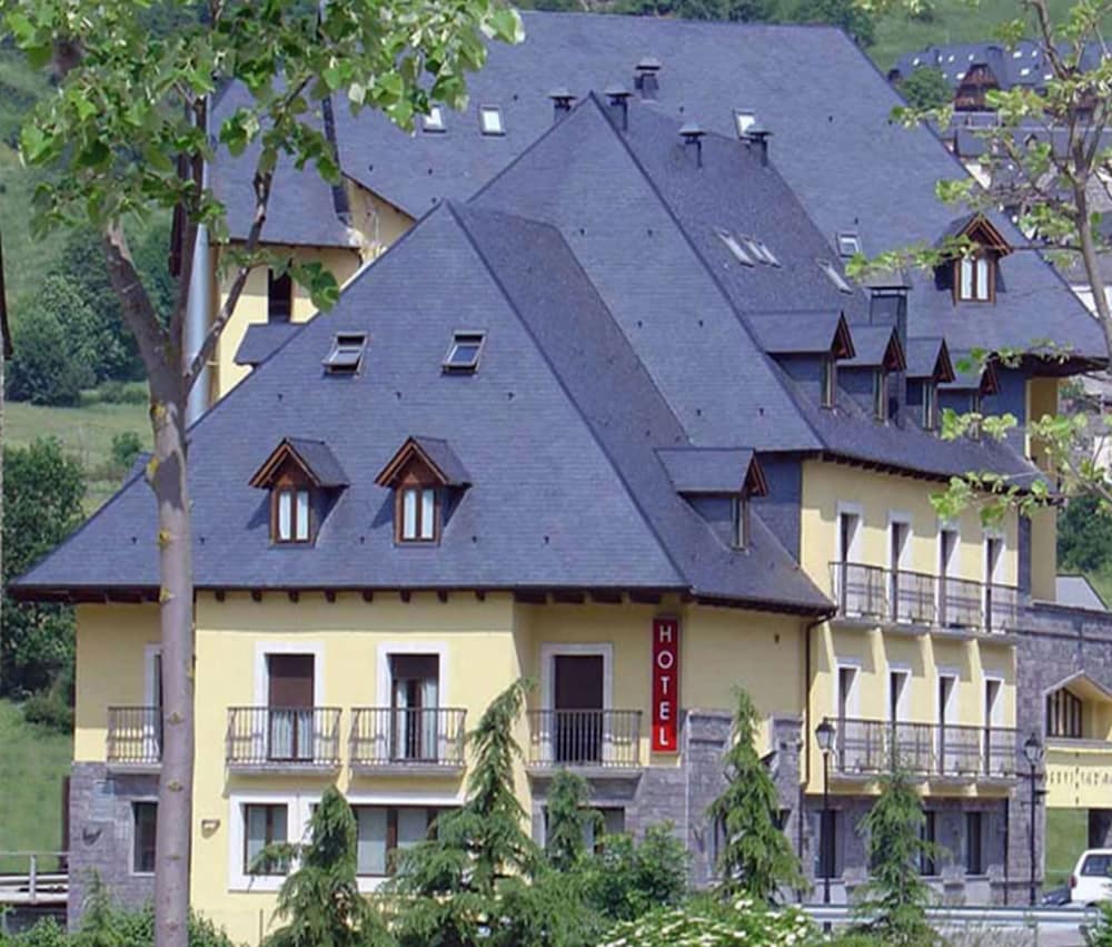 Hotel Spa Acevi Val d’Aran 1
