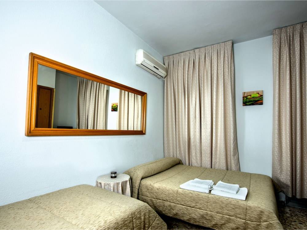 Hostal Santa Barbara 1