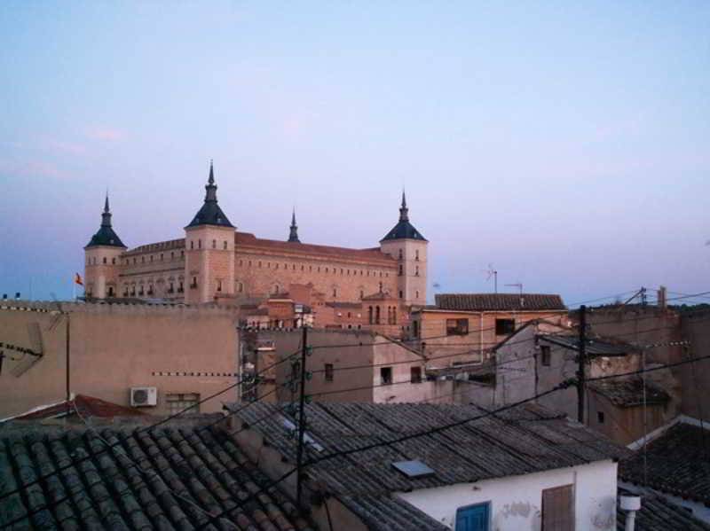 Oasis Backpackers' Toledo 2