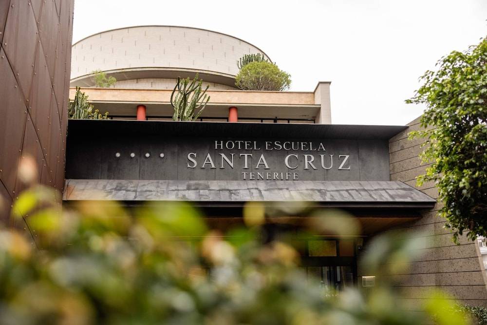 Hotel Escuela Santa Cruz 1