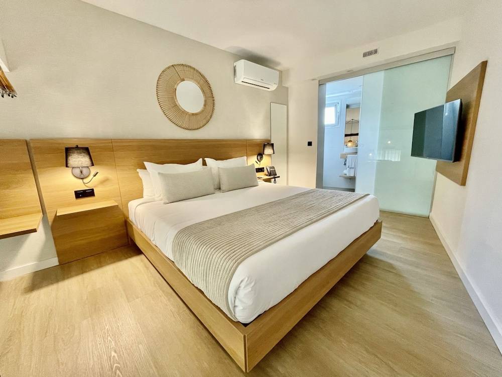 Hotel Emblemático Hi Suites 2