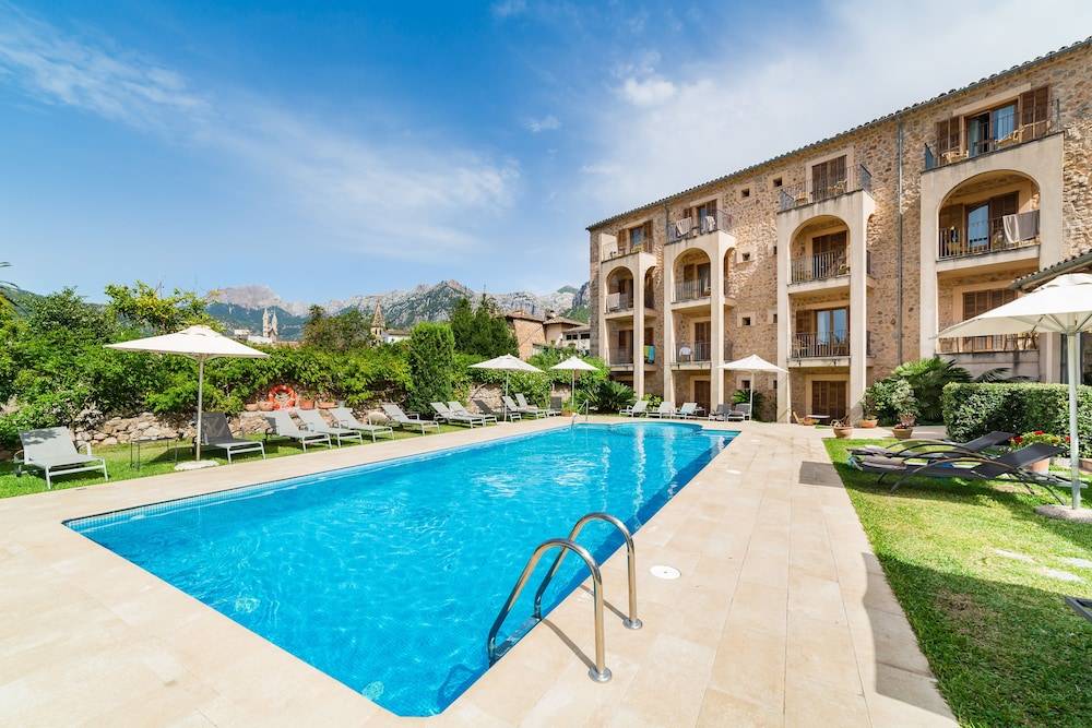 Hotel Ca'l Bisbe 1