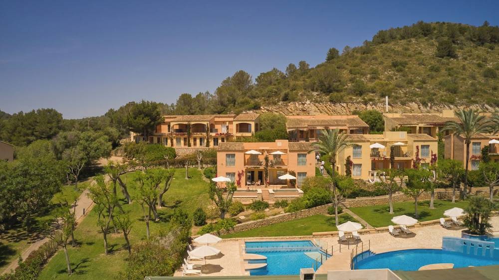 Pula Suites Boutique Resort 1