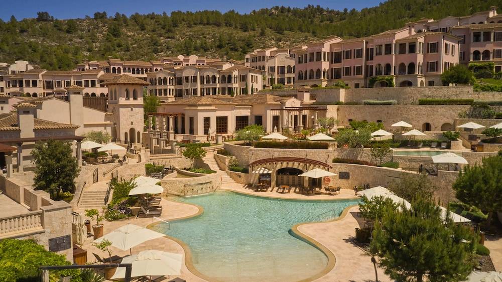 CAP VERMELL GRAND HOTEL 1