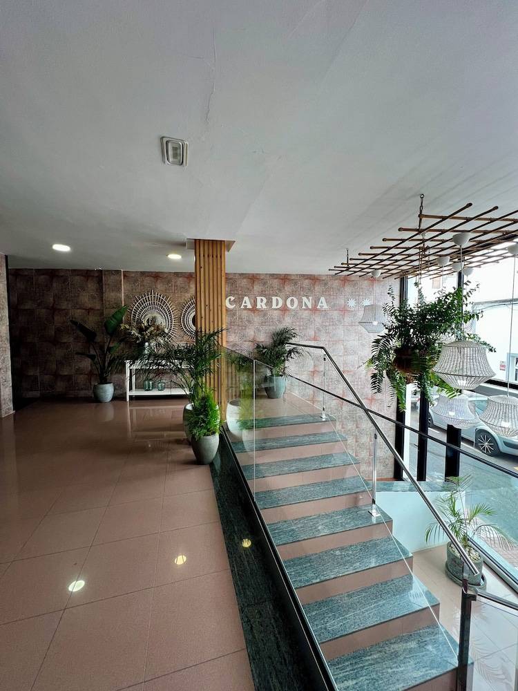 Hostal Residencia Cardona 1