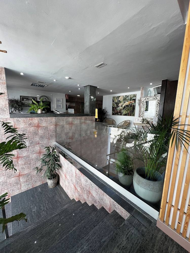 Hostal Residencia Cardona 2