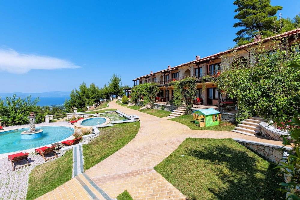Akritas Ef Zin Villas & Suites 1