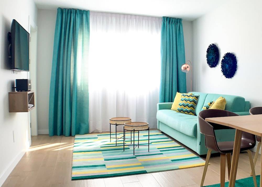 Sea to Sky Suites - Mijas Pueblo 1