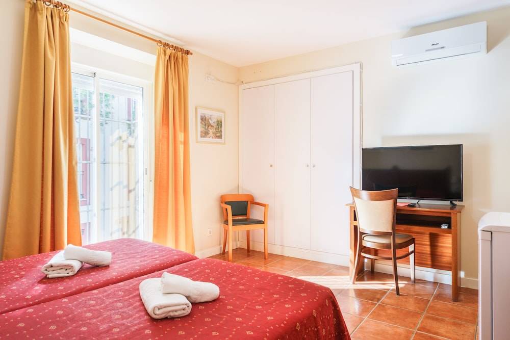 Hotel Carlos V Jerez by Vivere Stays 1