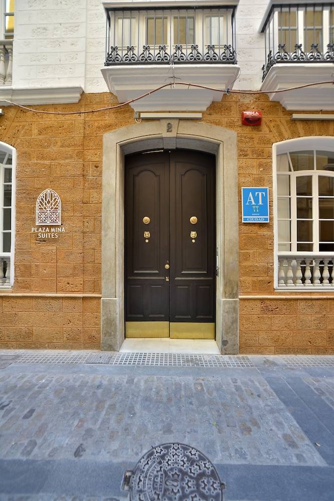 Plaza Mina Suites by Luxury Suites Cadiz -Adults Recommended 2