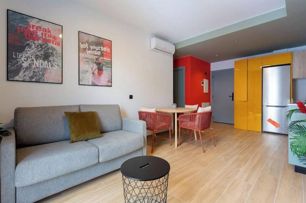Sholeo Lodges Las Palmas Flats 1