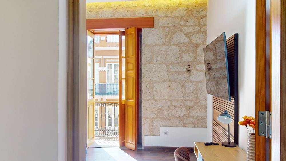 Triana Rooms EH 1