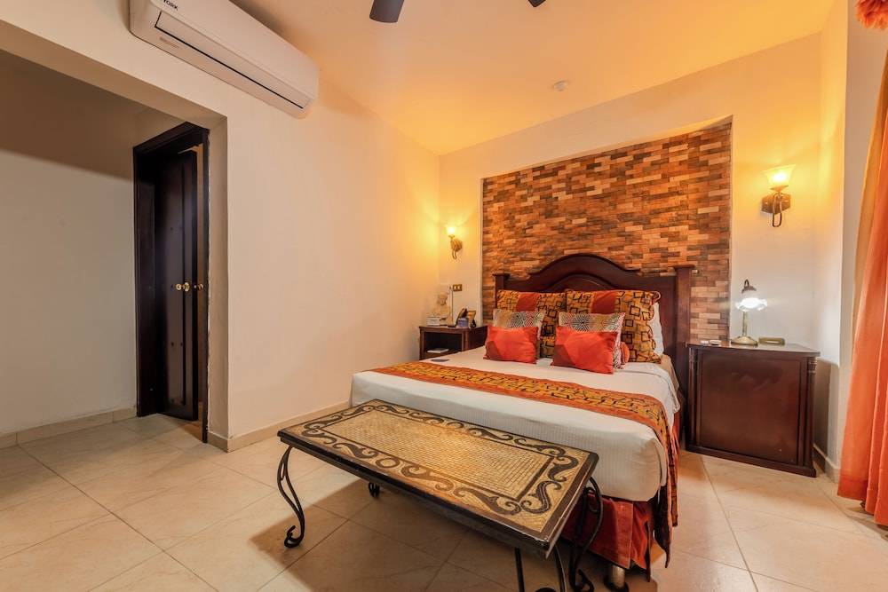 Hotel Dorado Plaza Boutique Calle del Arsenal 1