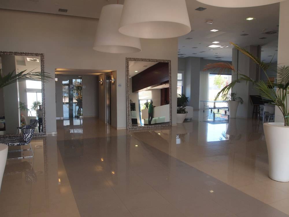 Apartamentos Europa House Sun Beach 2