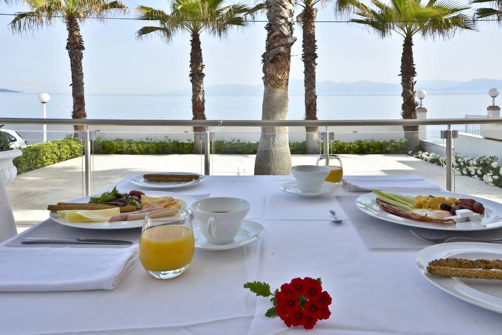 Sidari Beach Hotel 1