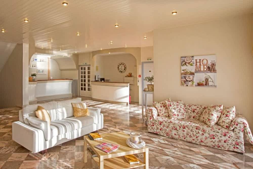 Aurora Beach Hotel 2